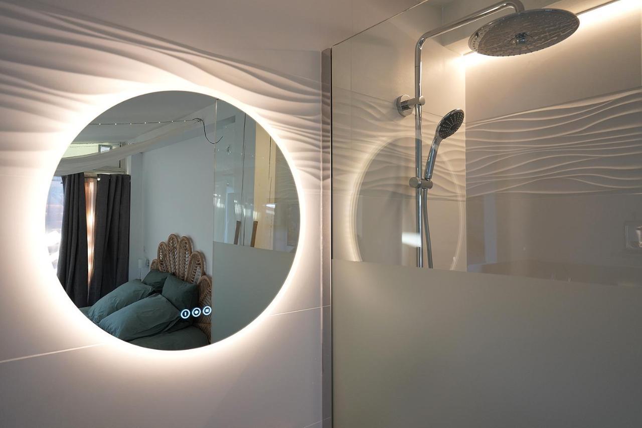 Lovina Chambre De Charme Avec Jaccuzi Velaux ภายนอก รูปภาพ