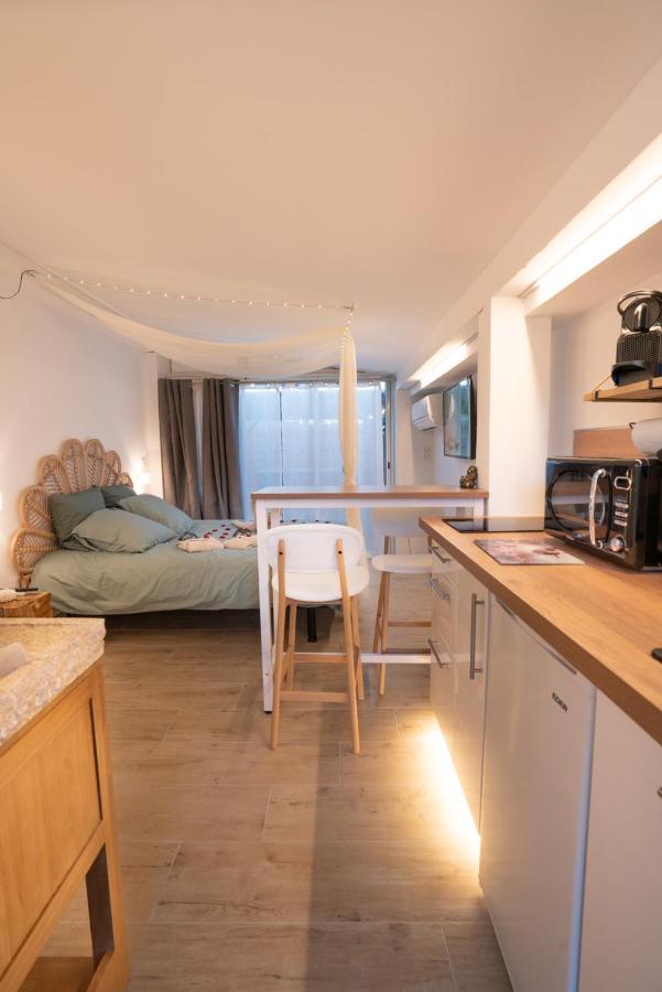 Lovina Chambre De Charme Avec Jaccuzi Velaux ภายนอก รูปภาพ